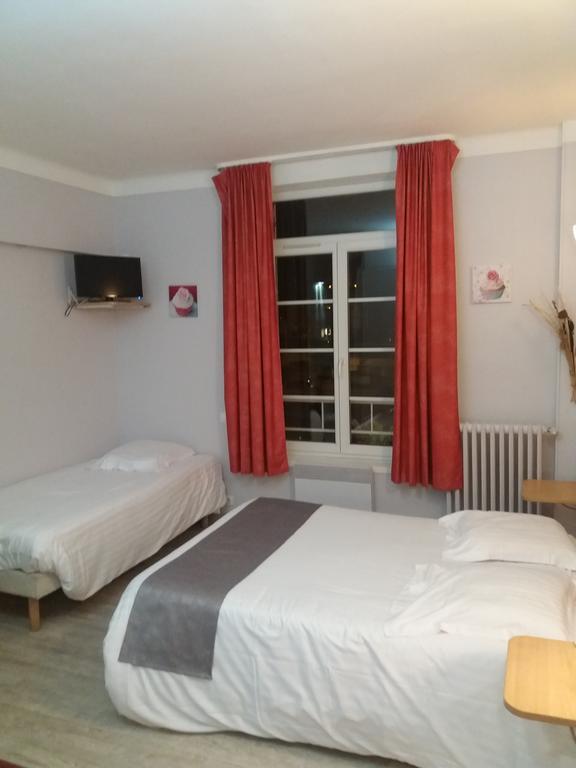 Hotel L'Ecailler à Ouistreham Extérieur photo